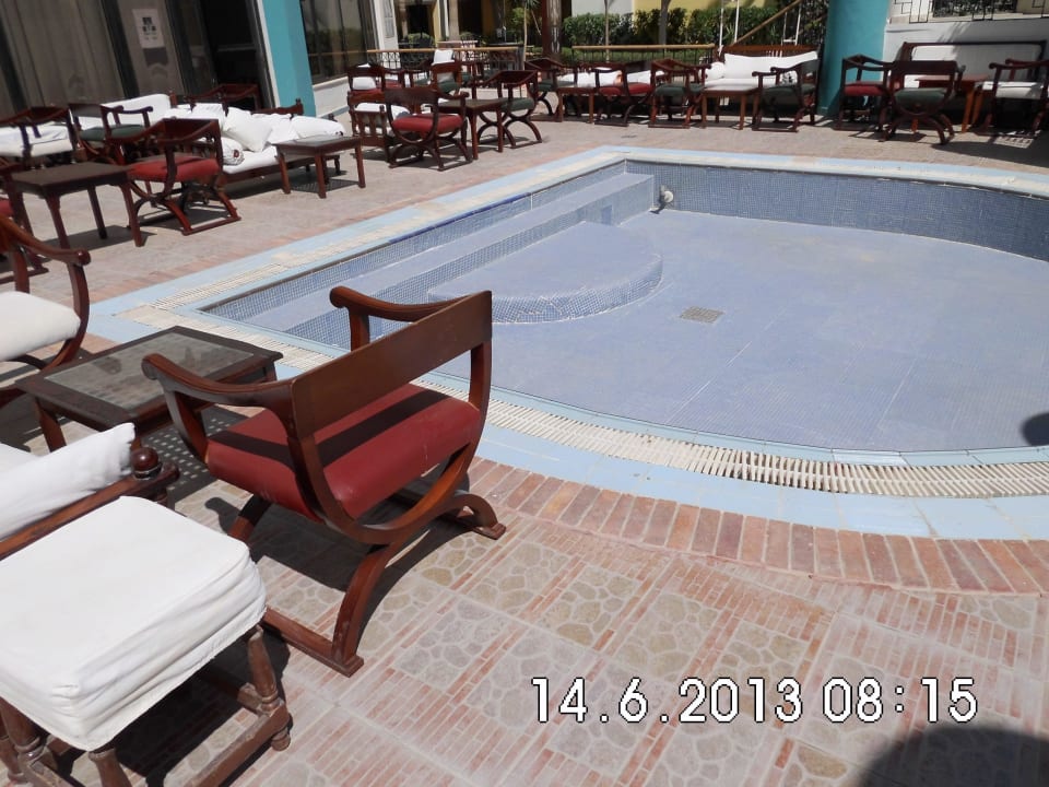 Ungesicherter Pool. Absturzgefahr SUNRISE Holidays Resort (Adults Only)