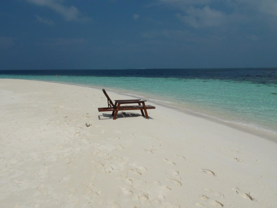 Strand bei Bungi 138 Eri Maldives