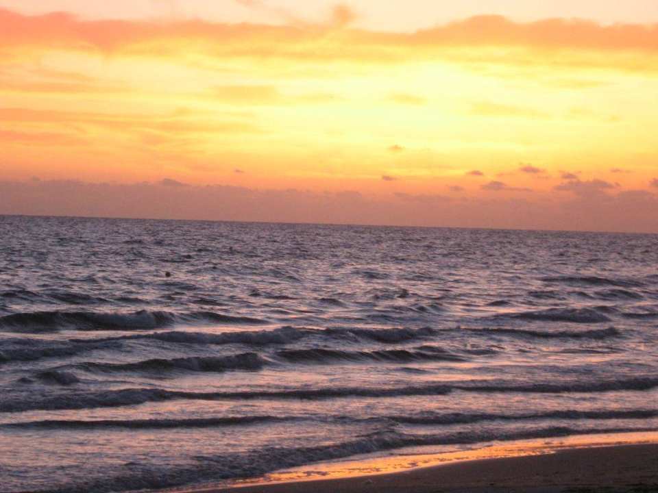 Sonnenaufgang Ruspina Beach Resort