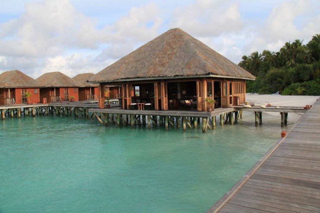 Over-Water-Spa! Traumhaft und jeden Cent wert Meeru Maldives Resort Island