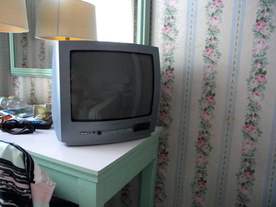 Röhren TV,nur italienische Sender Hotel Milano