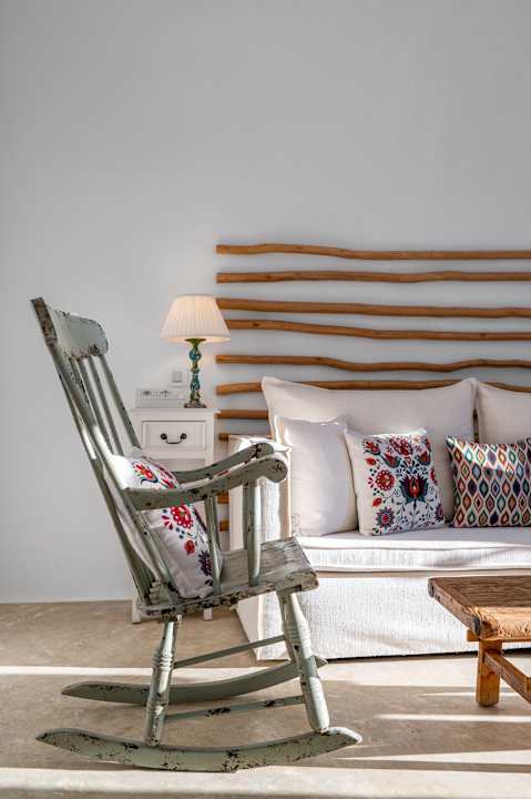 Zimmer Iconic Santorini, a boutique cave hotel