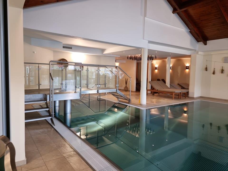 Pool Schlössl Hotel Kindl