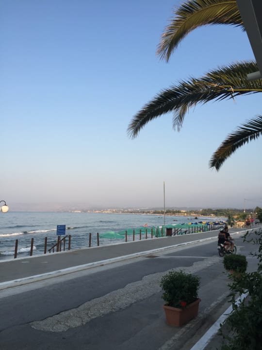 Strand Corissia Beach Hotel