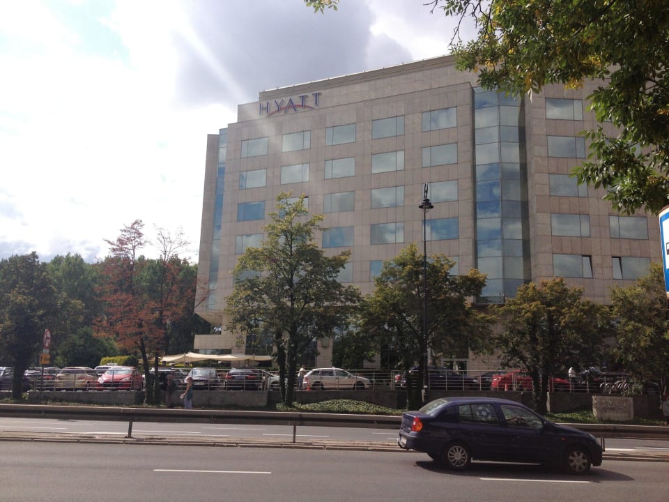 Hotel Hyatt ( widok z ul. Belwederskiej) Regent Warsaw Hotel