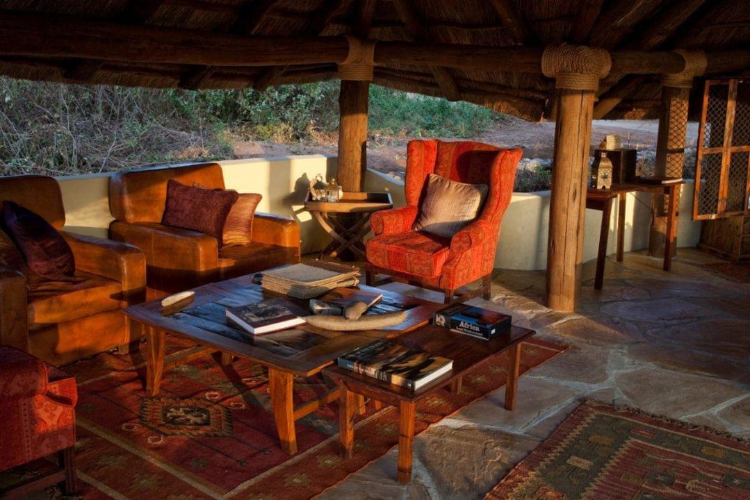 Oliver`s Camp - Lounge Bereich Sitzecke Hotel Oliver's Camp Tarangire