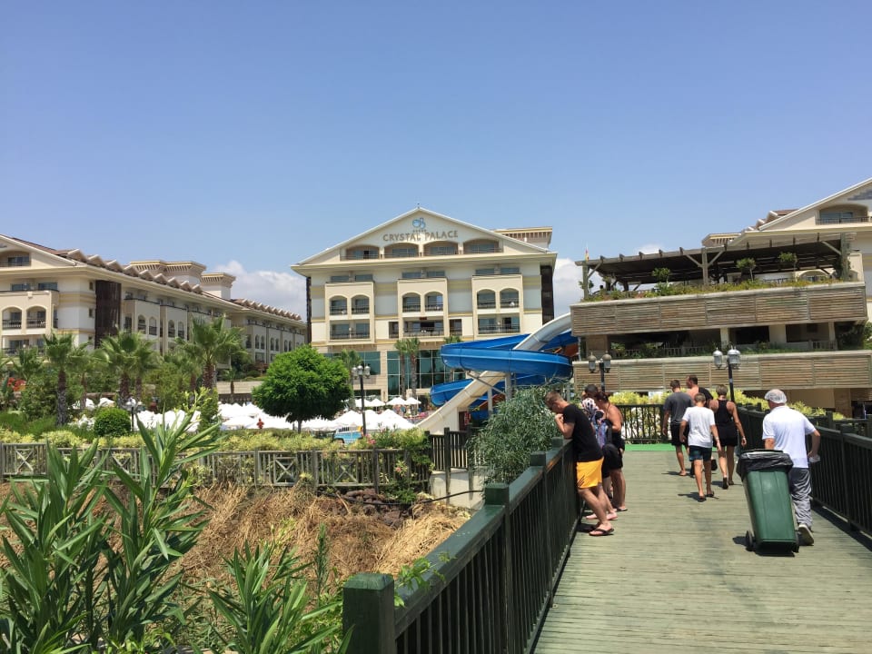 Weg vom Strand zum Hotel Diamond Excellence Resort & Spa