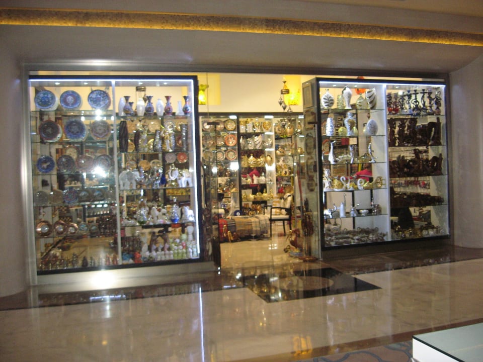 Холл Maxx Royal Belek Golf Resort