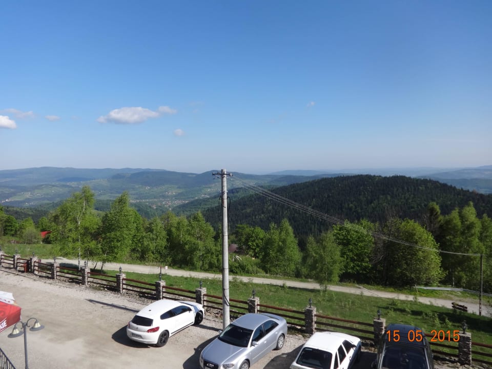 Widok z hotelowego tarasu Hotel Beskidzki Raj