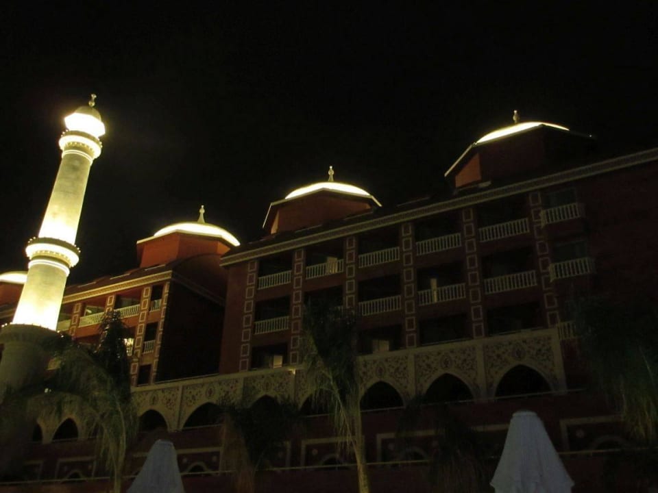 Turm Royal Taj Mahal Hotel