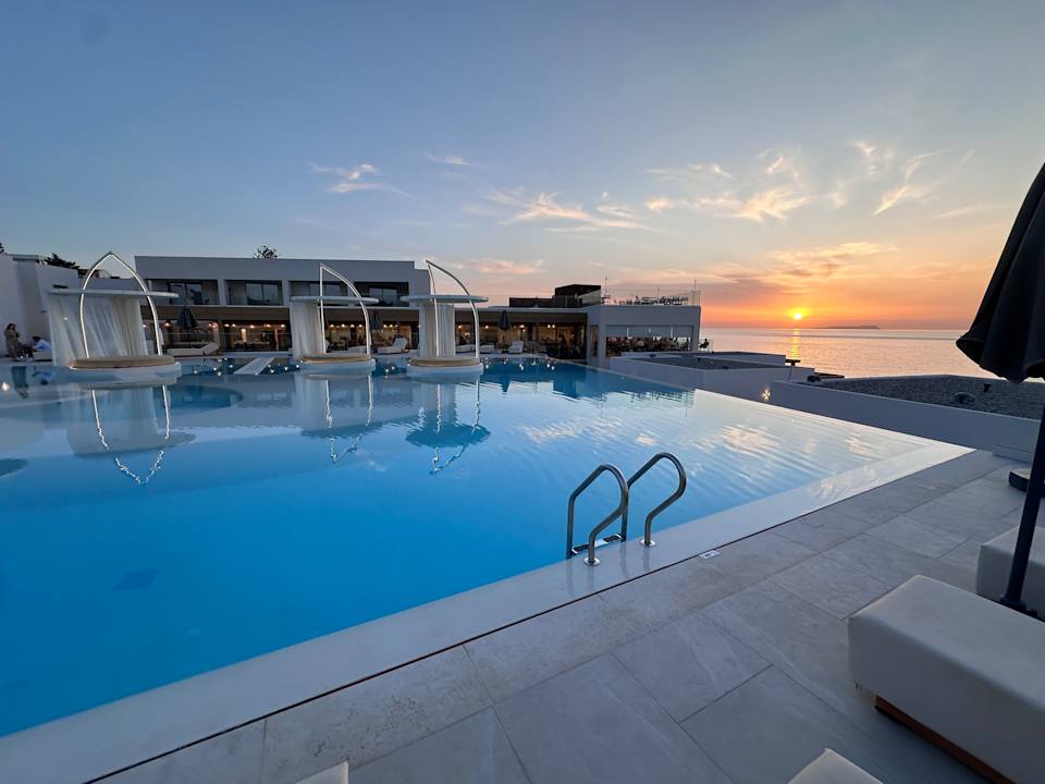 Pool Enorme Santanna Island