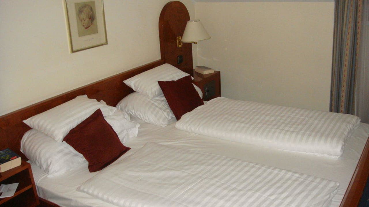Schlafzimmer Mercure Grand Hotel Biedermeier