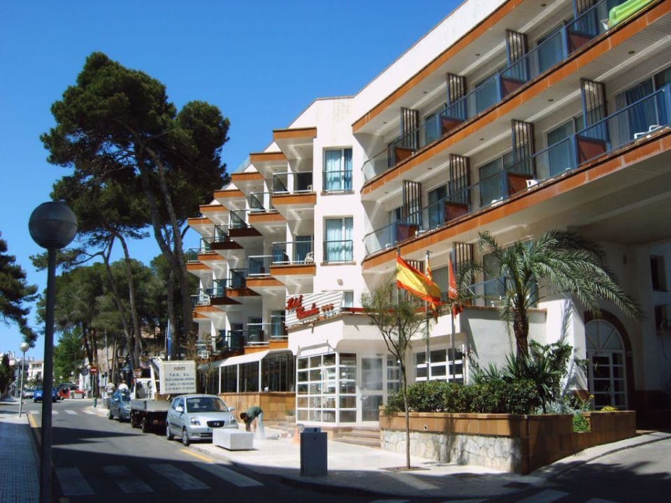 Außenaufnahme des Hotel Clumba Hotel Clumba