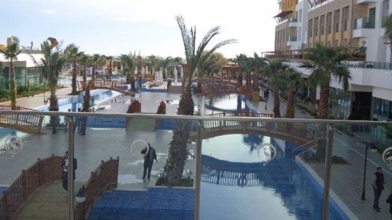 Blick von der Terrasse Port Nature Luxury Resort & Spa