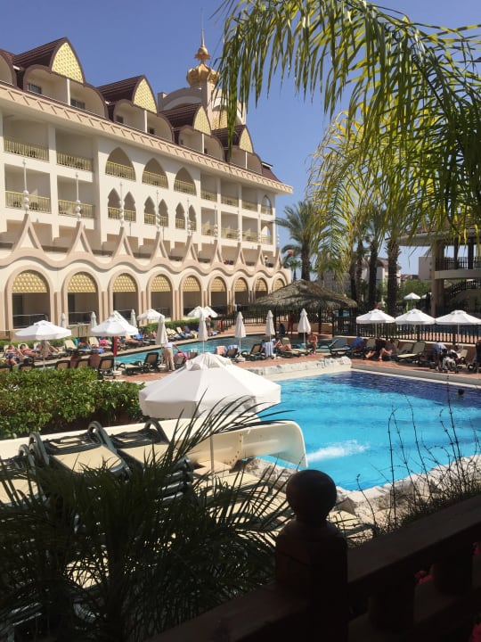 Pool Well Palace Side