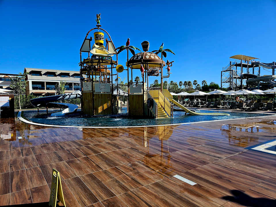 Gartenanlage Jacaranda Luxury Resort