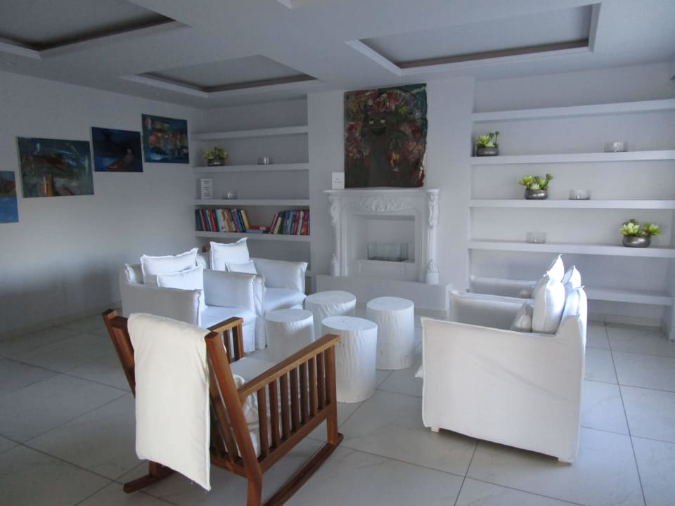 Ruhe Dimitra Beach Hotel & Suites