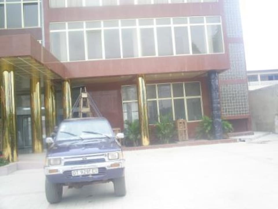 Nick Royal Nick Hotel