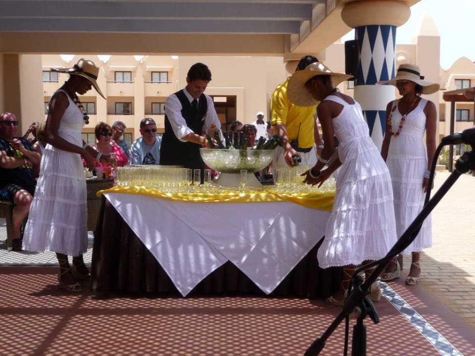 Sekt im Only Adult Bereich Hotel Riu Touareg