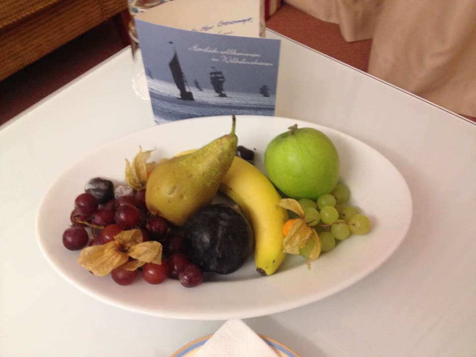 Obst zur Begrüssung ATLANTIC Hotel Wilhelmshaven