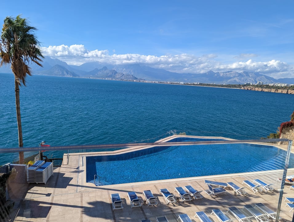 Pool Ramada Plaza by Wyndham Antalya