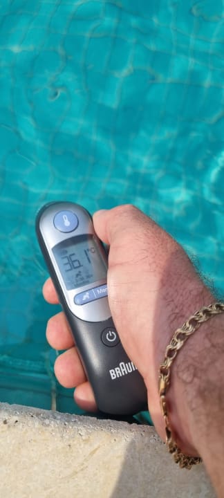 Pool Rixos Marina Abu Dhabi