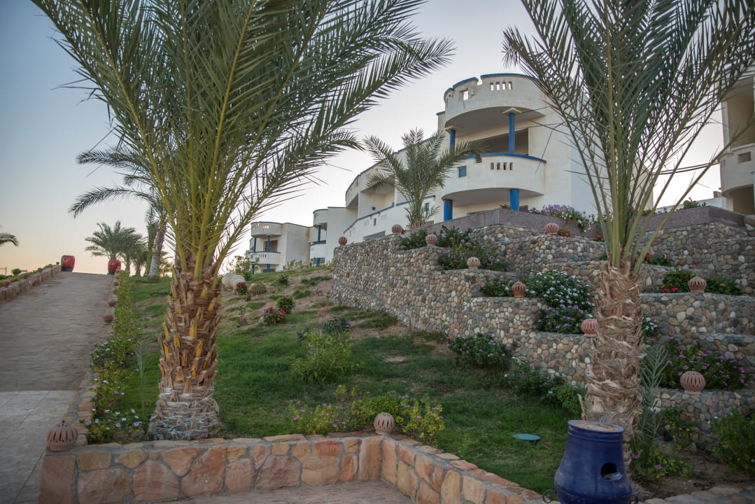 Gartenanlage Coral Sun Beach