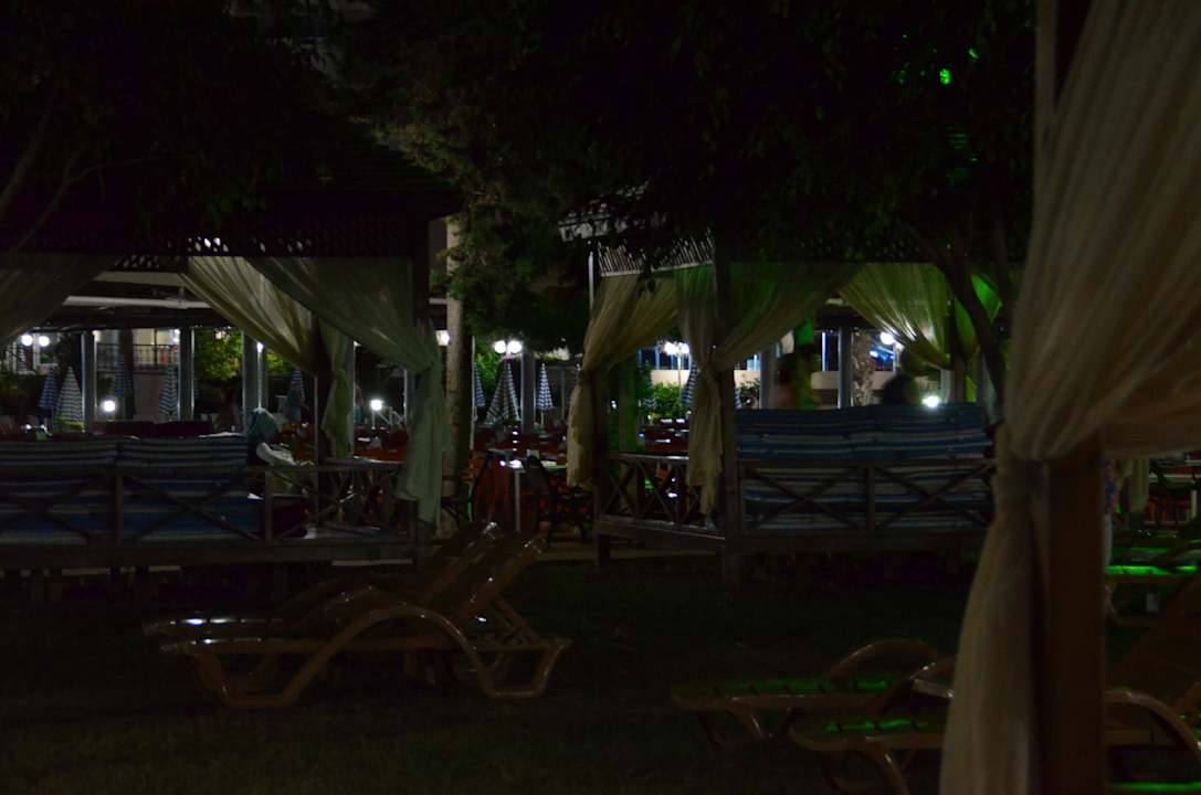 Pavilions Lonicera Resort & Spa Hotel