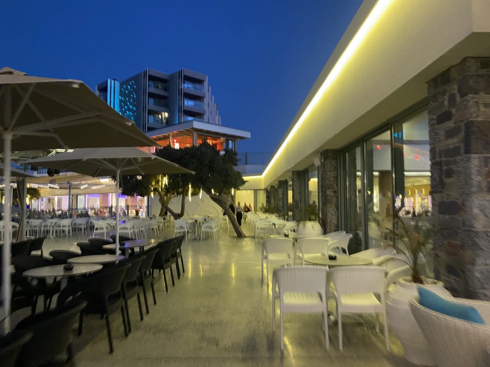 Gastro Arina Beach Resort