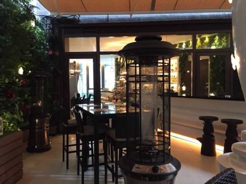 Terrasse Hotel Mira Moon