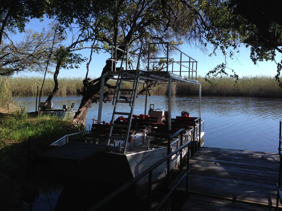 Boottrips werden angeboten Namushasha River Lodge