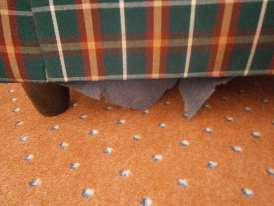 Kaputter Sessel Hotel Don Giovanni Prague