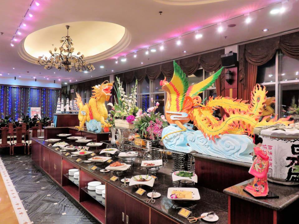 Büffet Restaurant im 1. Stock  Xiu Lan Hotel