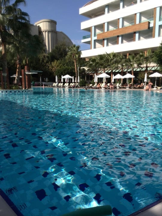 Poolanlage Port Side Resort Hotel