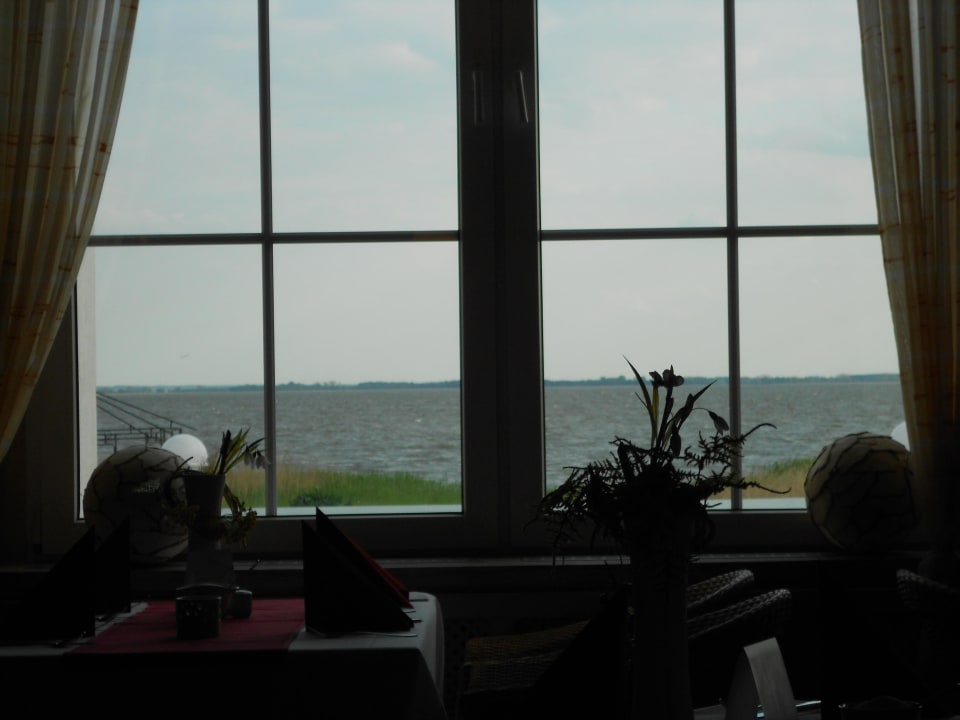 Blick vom Restaurant zum Achterwasser Inselhof Vineta