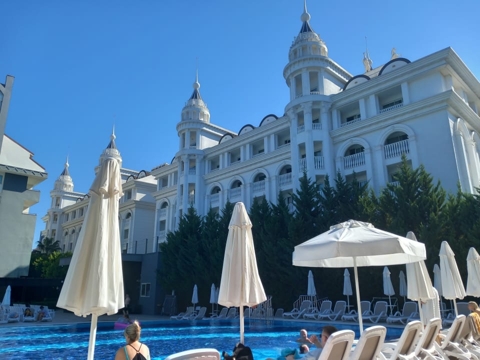 Pool Well Palace Side