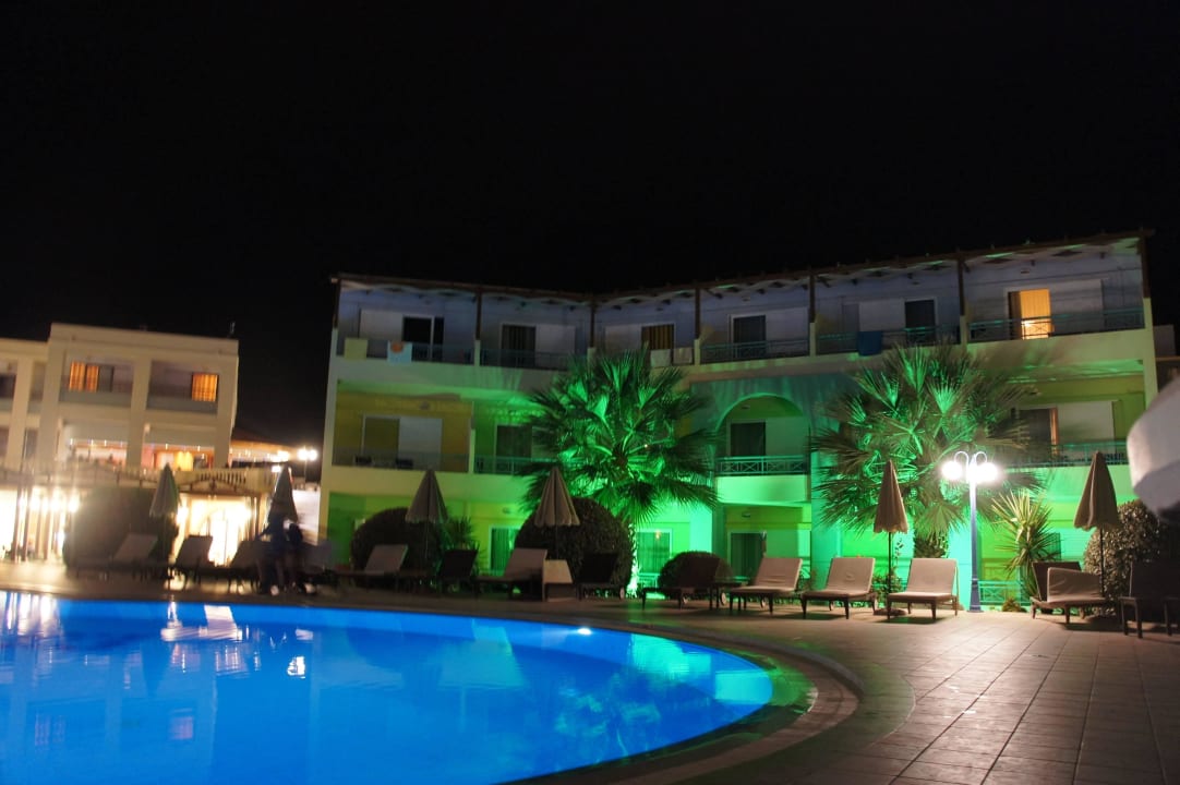 Schöne abendliche Stimmung Mythos Palace Resort & Spa
