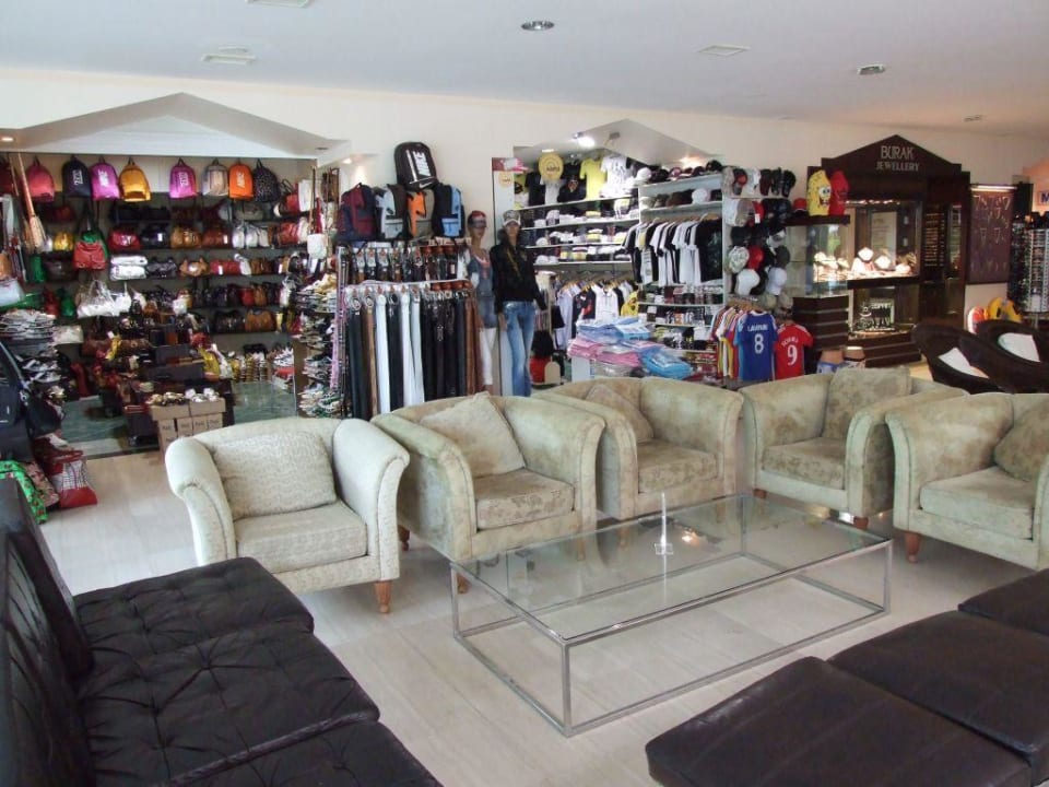 Sklepy w lobby bar Bodrum Holiday Resort & Spa