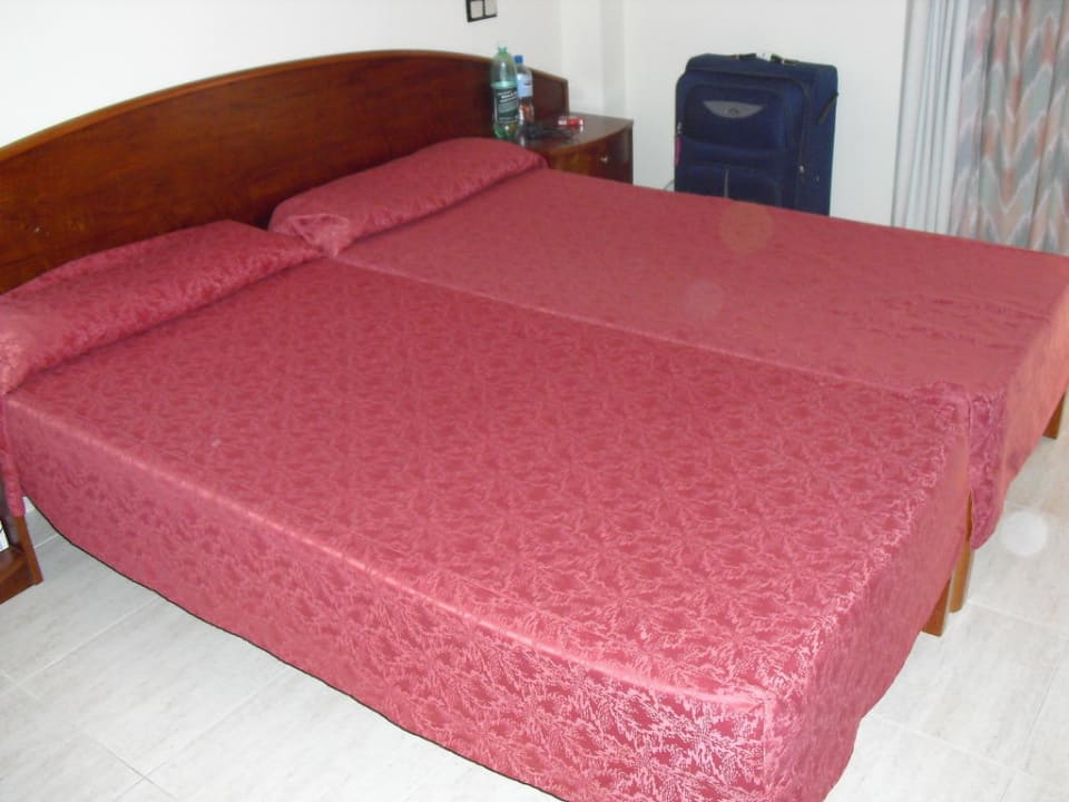 Das jeden Tag frisch gemachte Bett BQ Belvedere Hotel