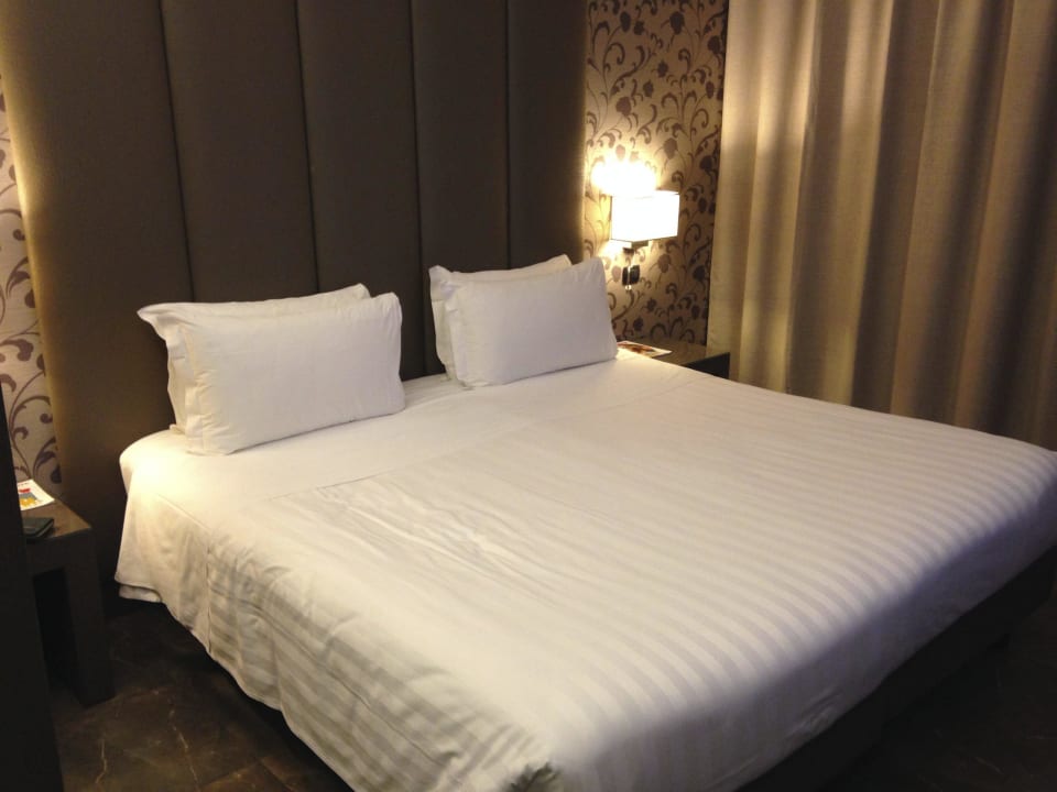 Doppelbett Klima Hotel Milano Fiere