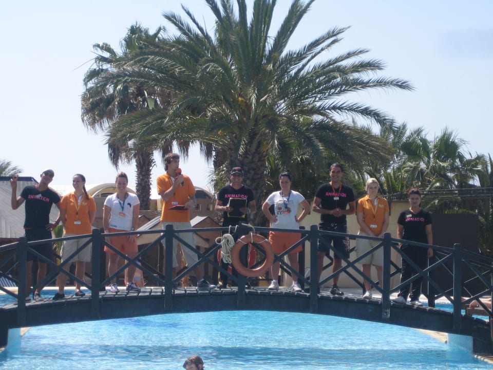 Pool Animation  Hotel Paradis Palace