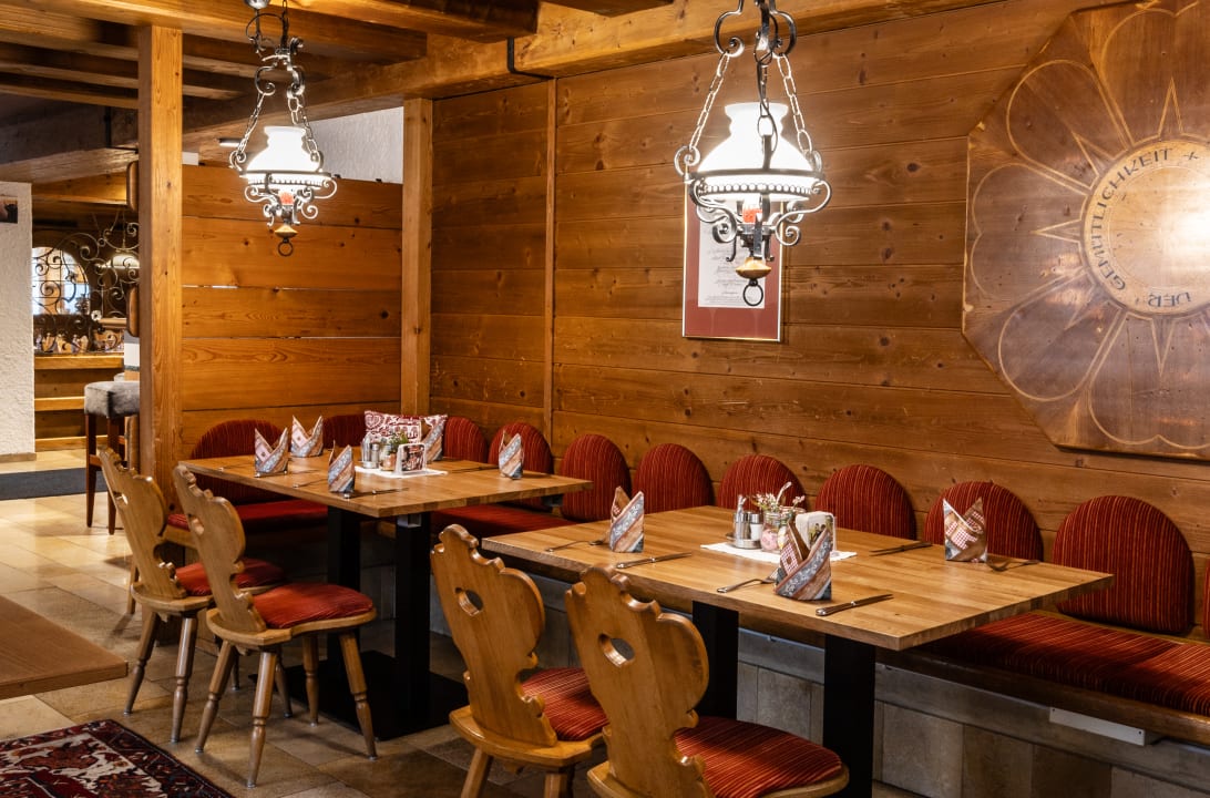 Gastro Hotel Löwen/ Gaststube Brennar