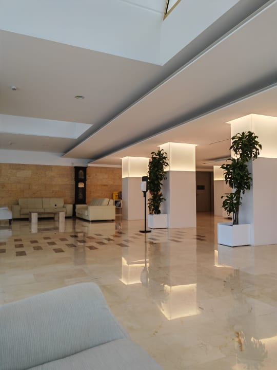 Lobby CM Playa del Moro