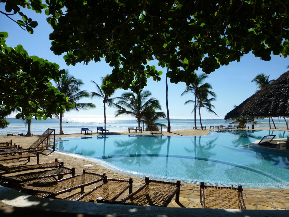 Garten Karafuu Beach Resort & Spa