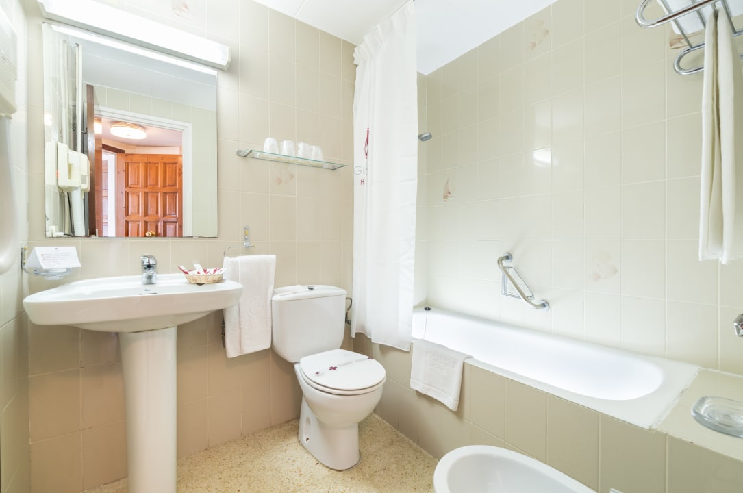 Zimmer Apartments Guitart