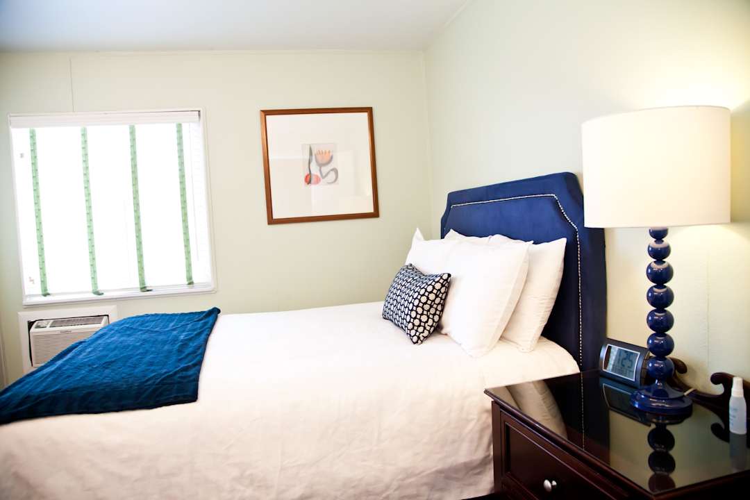 Suite Bedroom Quail Park Lodge