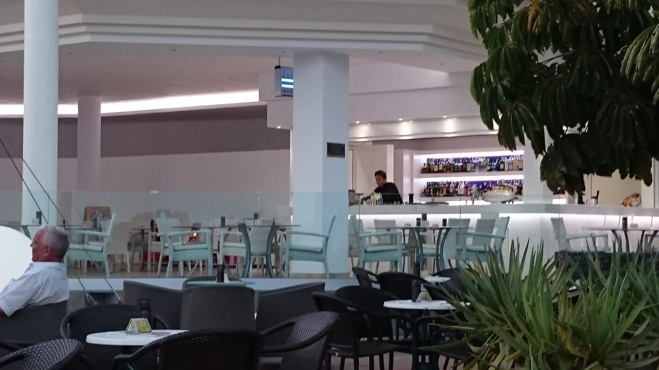 Die neue Poolbar Hipotels Natura Palace
