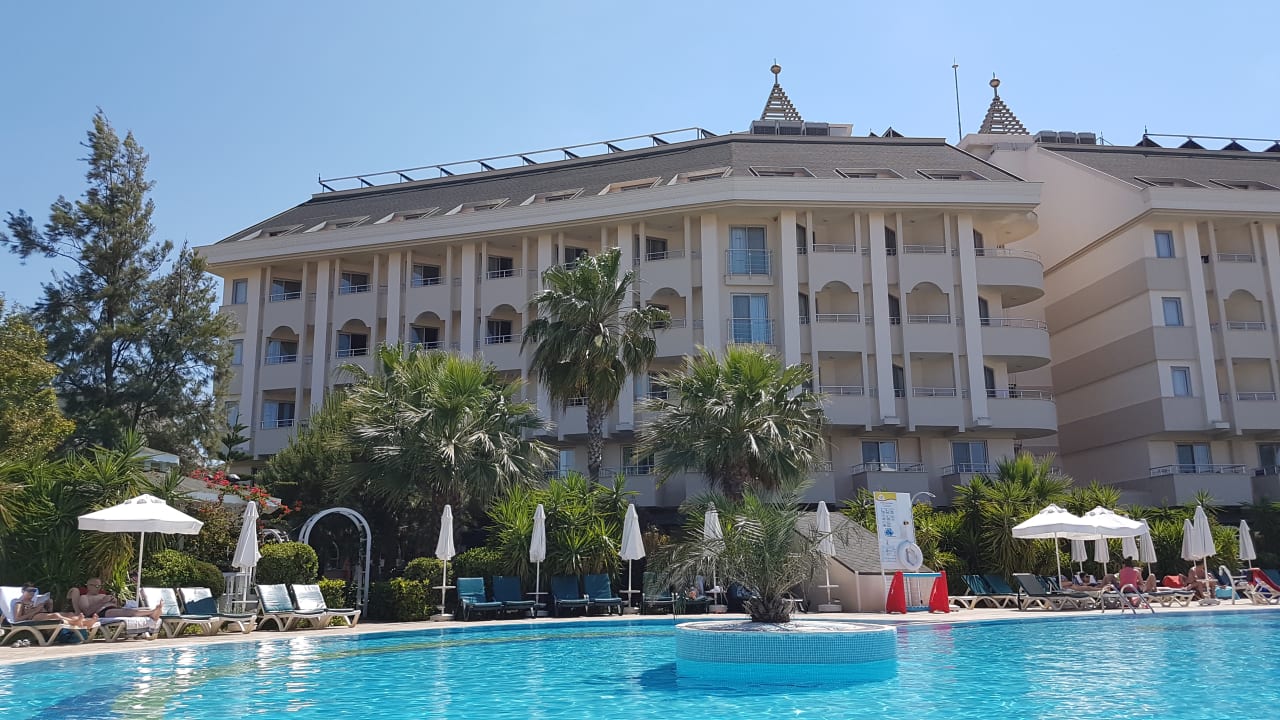 Pool Calimera Hane Garden