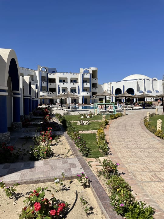 Gartenanlage Coral Sun Beach