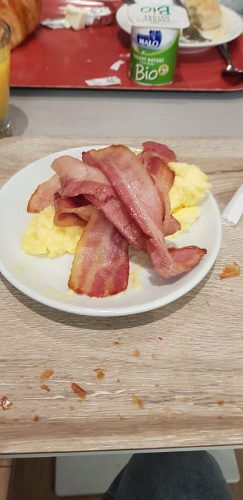 Gastro B&B Hotel Paris Porte des Lilas